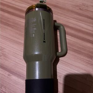 StarbucksxStanley Olive Green 40oz. New!